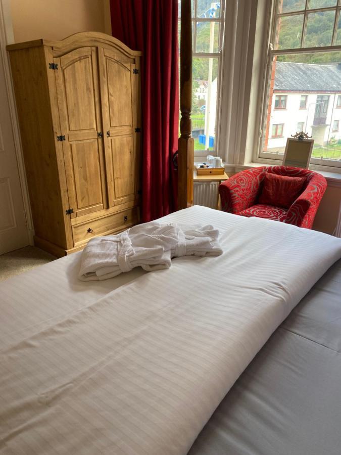 Bed and Breakfast The Bank House Кинлохливен Экстерьер фото